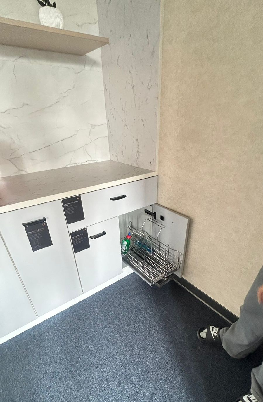 Base pull-out baskets Tezpur