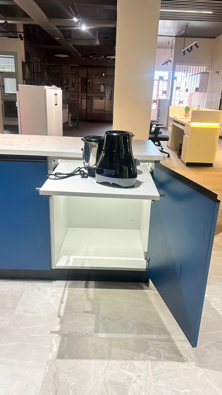 Tandem drawer cutlery organizer